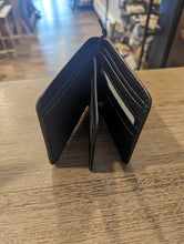 Load image into Gallery viewer, Myra Men&#39;s Peer Style RFID Blocked Wallet
