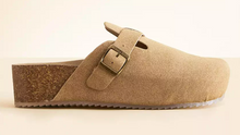 Load image into Gallery viewer, MIA Qwest Platform Clog in Beige
