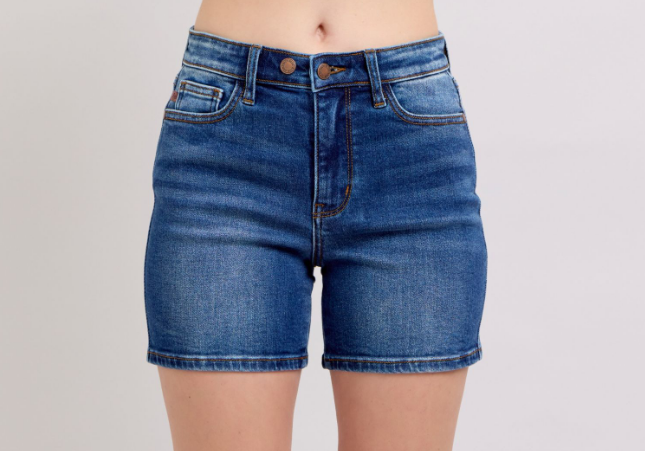 Judy Blue Dark Wash 2 Button Mid Length Dad Shorts