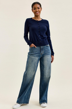Load image into Gallery viewer, Judy Blue High Waist Wilhelmina Baggy Wide Leg in Medium Blast Wash - Regular
